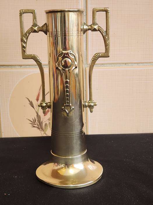 STUNNING CIRCA 1900 ART NOUVEAU TWIN HANDLED BRASS VASE