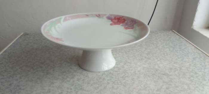 Gibson Dinnerware China  Pedestal Cake Stand