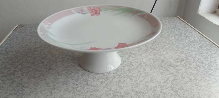 Gibson Dinnerware China  Pedestal Cake Stand