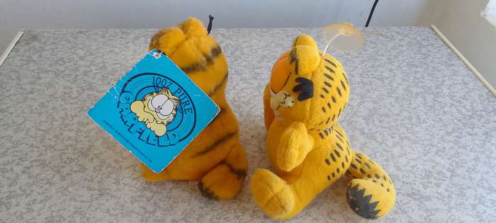 2 x Garfield Soft Toys