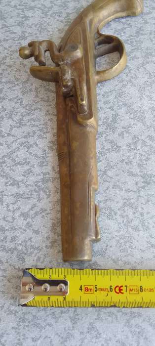 Brass Flintlock Pistol Wall Mount