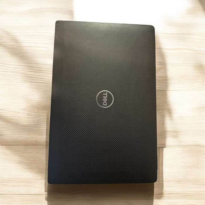 Dell Latitude 7410 i7 10610U / 16 GB Ram / 512GB SSD / 14 FHD Display