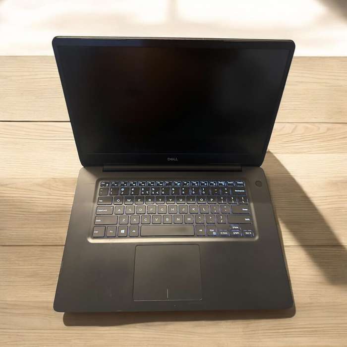 Dell Vostro 5581 8th Gen Intel Core i5-8265U, 8GB RAM 512GBSSD New Battery