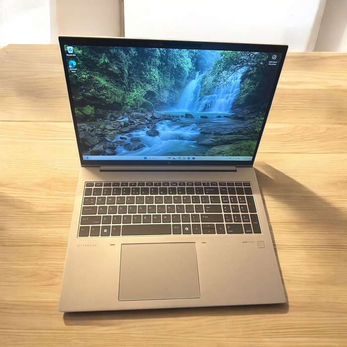 HP EliteBook 865 G11 - Ryzen 5 PRO 8540U,Amd Radeon [TM] Graphics 16GB , 512GB SSD Mint Hp Warranty