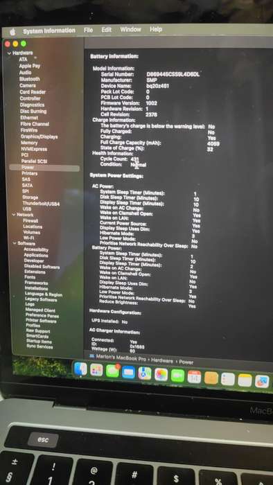 Macbook  Pro 2019 Touch  Bar 8gb ram 250gbssd