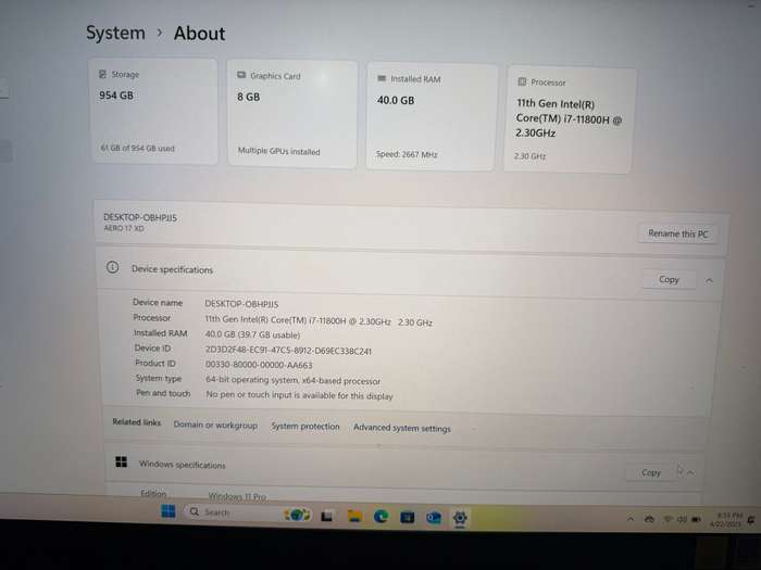 Gigabyte Aero 17 Hdr xd 17.3 4K 60Hz Hdr Intel Core i7-11800H RTX 3070  40gb ram 1tbssd