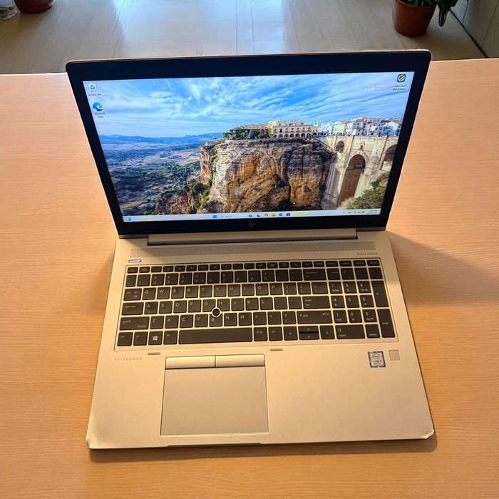 Hp Elitebook 850 G6  Core i5 8th gen Lte  15.6 inch  8GB Ram 256GB Ssd