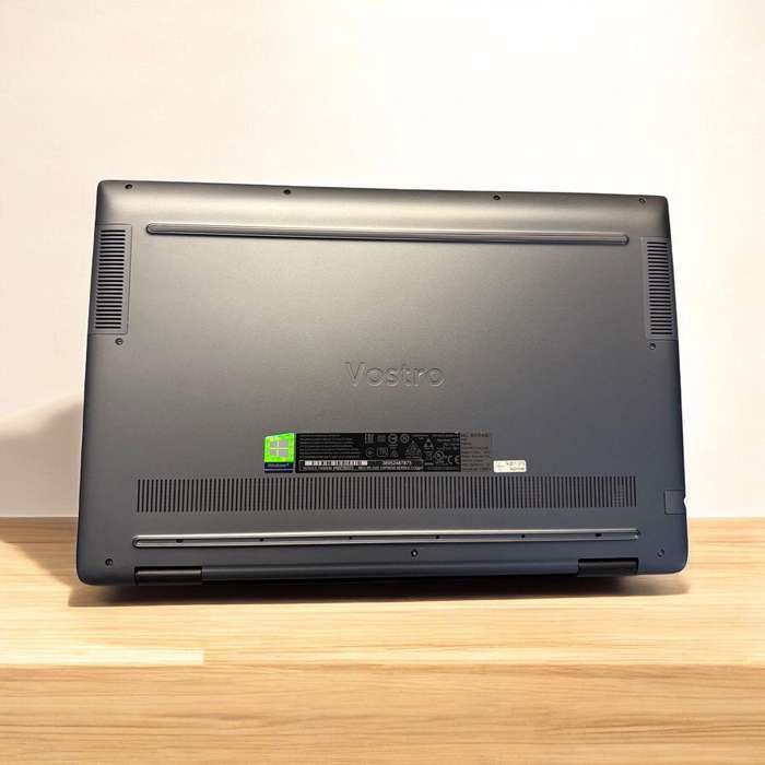 Dell Vostro 5590