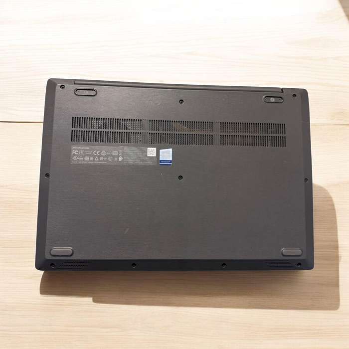 Lenovo  V15-IIL Core I5 10th gen 8gb ram 256gb  ssd