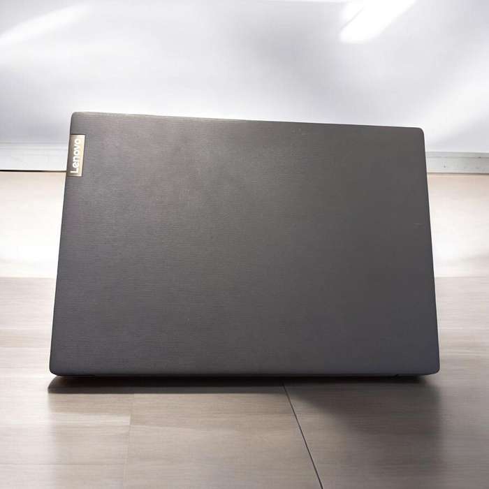 Lenovo  V15-IIL Core I5 10th gen 8gb ram 256gb  ssd