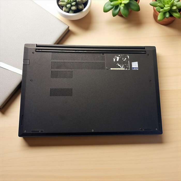 Lenovo E15 i5 10th gen 8gb ram 256gb ssd