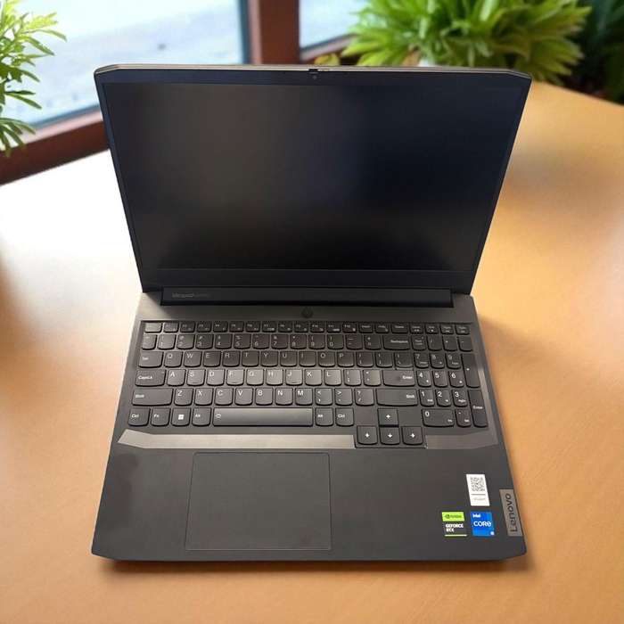 Lenovo IdeaPad Gaming 3 15IHU6 82K101Q0SA 11th Gen Intel Core i5-11320H 16gb ram 512gb ssd mint
