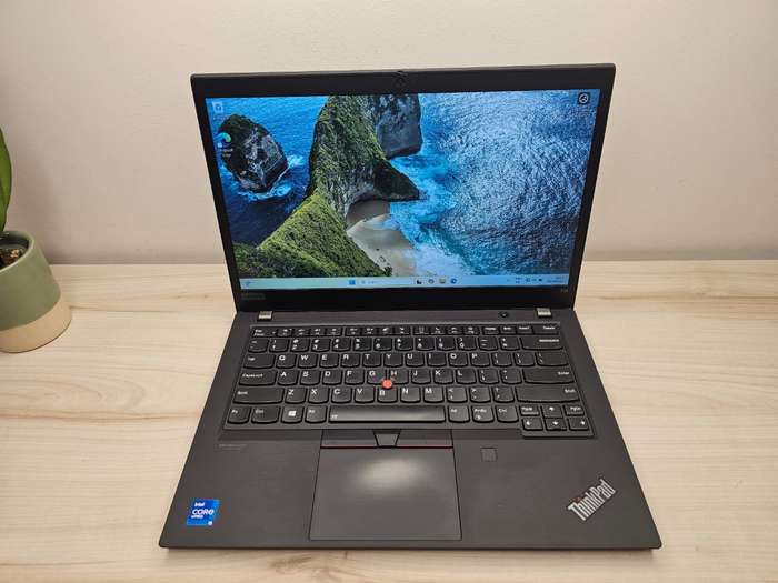 Lenovo thinkpad t14 gen 2 15 11th gen 16gb ram 256gb ssd