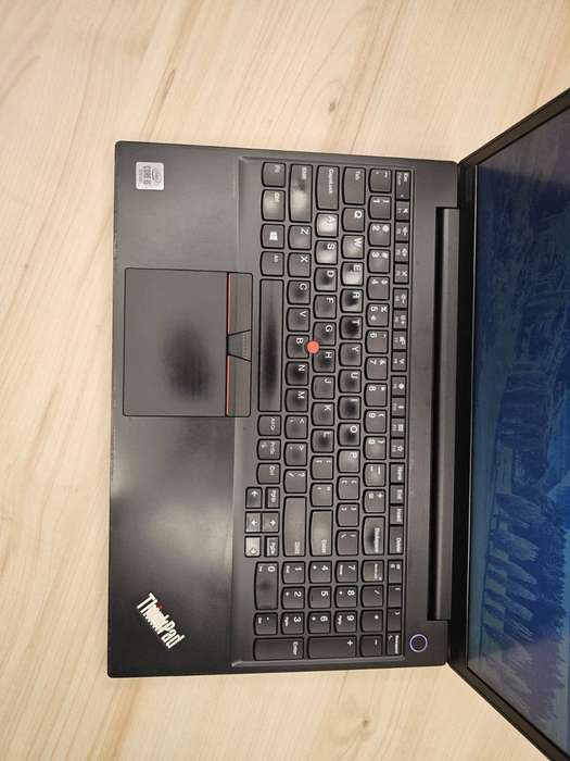 Lenovo E15 i5 10th gen 8gb ram 512gb ssd