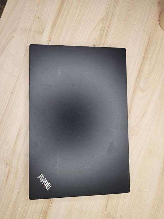 Lenovo E15 i5 10th gen 8gb ram 512gb ssd