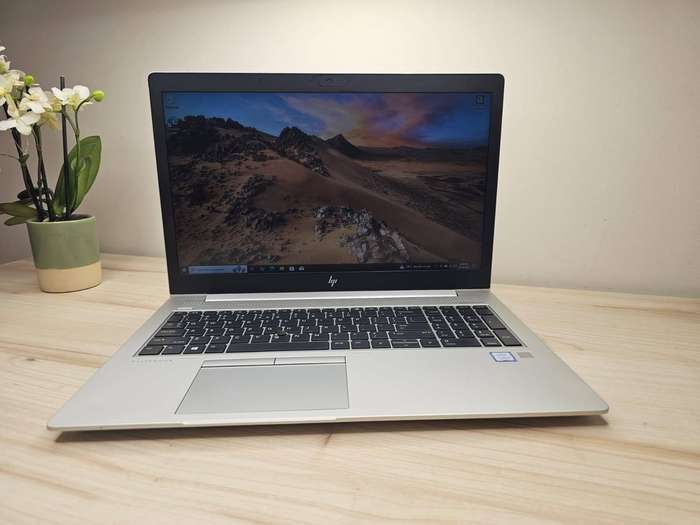 HP EliteBook 850 G5 Base Model Lte  i5 8TH Gen 8GB ram ,256gbm.2 SSD, 15.6`` FHD Display