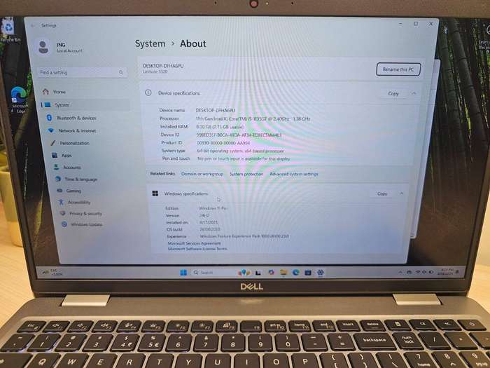 Dell Latitude 5520 Intel Iris Xe Graphics i5, 11th Gen  8GB 256GBssd