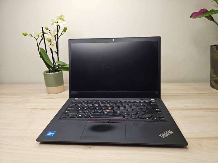 Lenovo thinkpad t14 gen 2 15 11th gen 16gb ram 256gb ssd
