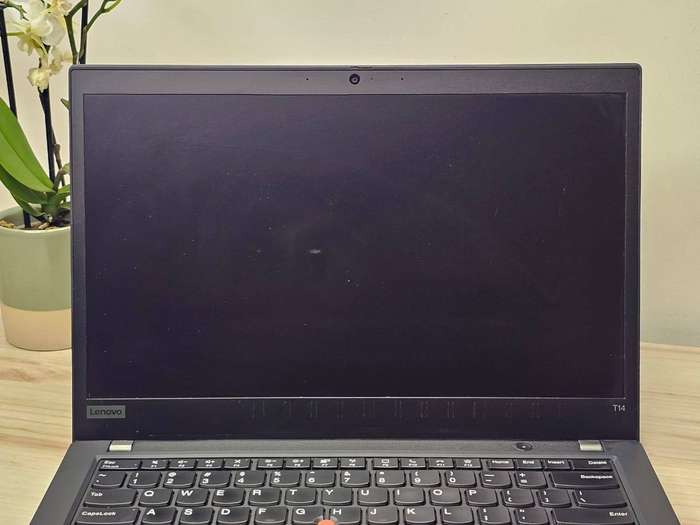 Lenovo thinkpad t14 gen 2 15 11th gen 16gb ram 256gb ssd