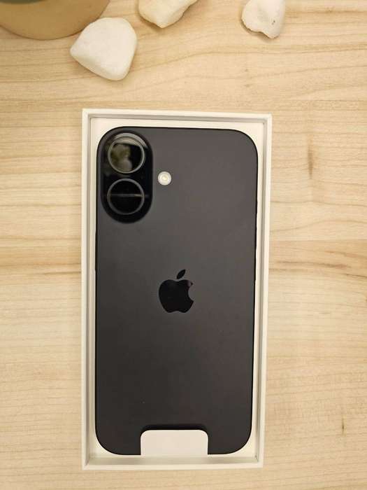 iPhone 16 128GB black new