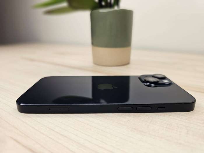 Apple iPhone 14 128GB 98% Battery Health