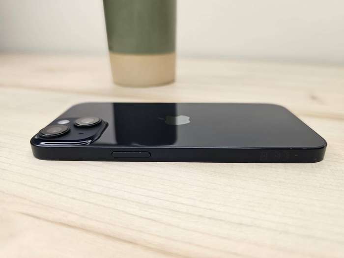 Apple iPhone 14 128GB 98% Battery Health