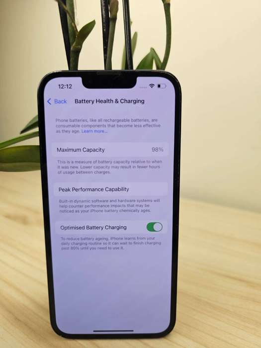 Apple iPhone 14 128GB 98% Battery Health