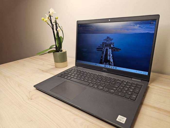 Dell Latitude 3510 10th Gen i5-10210U 8gb  ram  256gb  nvme ssd 15.6` fhd Display