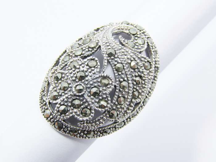 A Lovely Chunky Marcasite Ring in Sterling Silver.