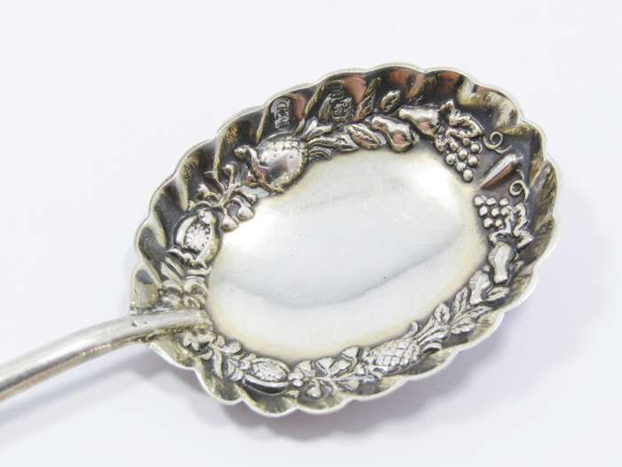 Beautiful Antique (c1911) Hallmarked Silver Spoon