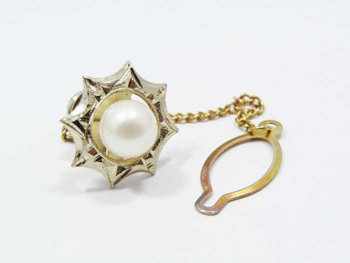 Lovely Vintage Silver Gilt Stud Pin with Pearl