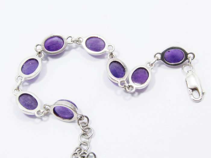 A Lovely Cabochon Amethyst Bracelet in Sterling Silver