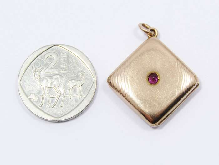 Antique/Vintage 9CT Rose Gold & Ruby Locket Pendant