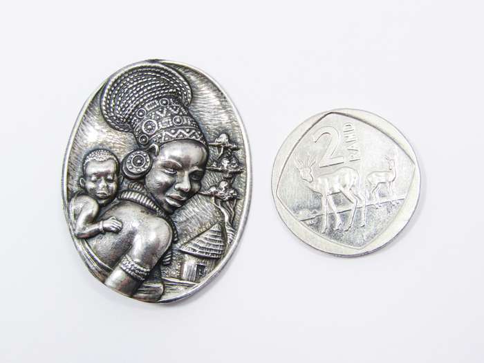 Vintage Candida Sterling Silver African Themed Brooch