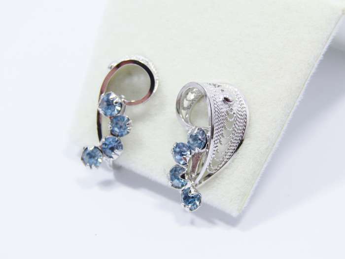 A Beautiful Pair of Vintage Design Screw Back Earrings With light Blue paste Stones in Sterling Silv