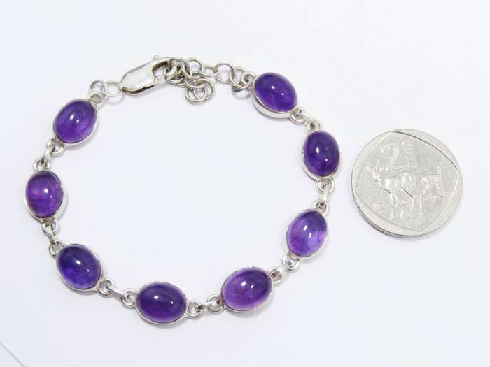 A Lovely Cabochon Amethyst Bracelet in Sterling Silver