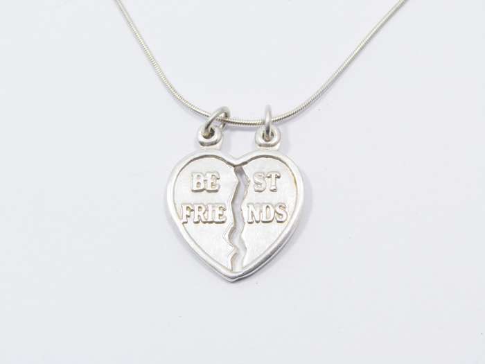 A Lovely Best Friend Pendant on Chain in Sterling Silver.
