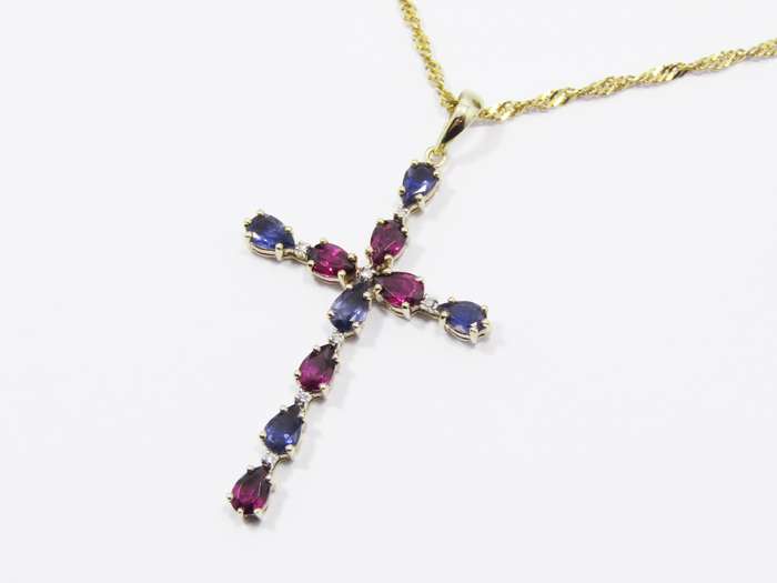 Stunning! 9CT Yellow Gold, Iolite & Garnet Cross Necklace