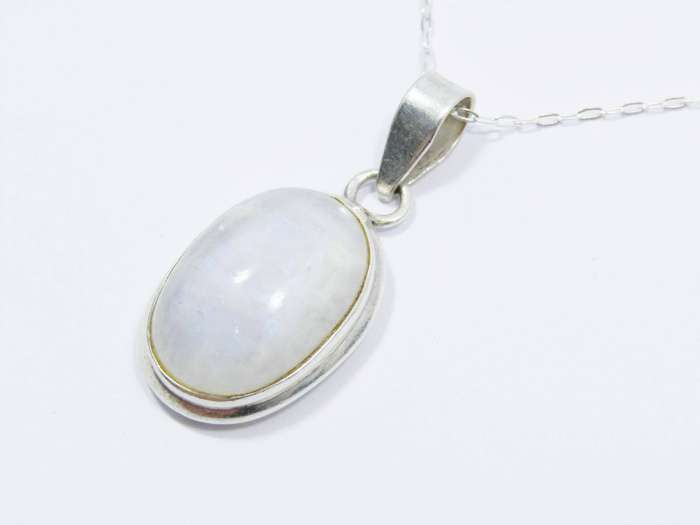 A Beautiful Moonstone Pendant On Chain in Sterling Silver.
