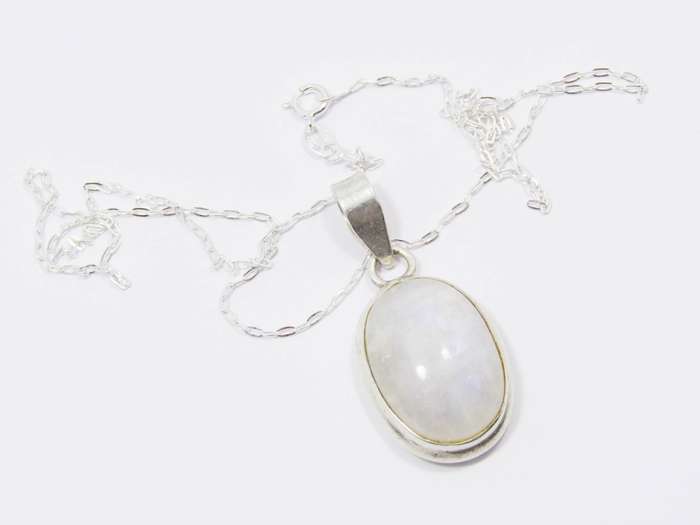 A Beautiful Moonstone Pendant On Chain in Sterling Silver.