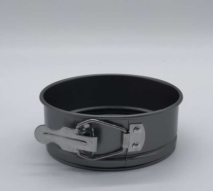 SPRINGFORM PAN ROUND SMALL (LOOSE-BOTTOM)