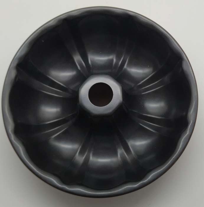 BUNDT PAN ROUND 20CM