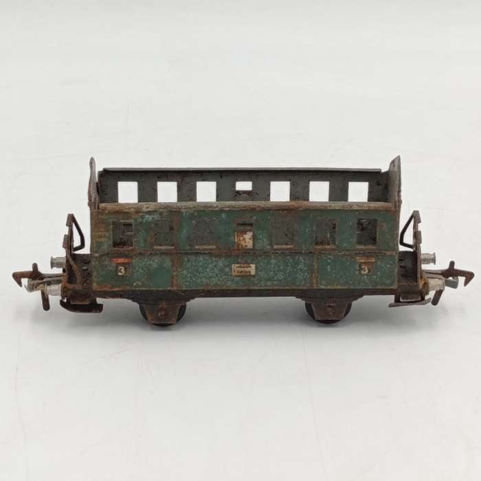 Vintage Fleischmann transformer change over switches and 2 coaches