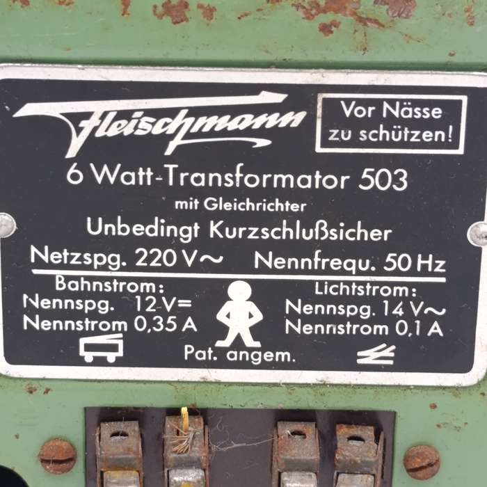Vintage Fleischmann transformer change over switches and 2 coaches