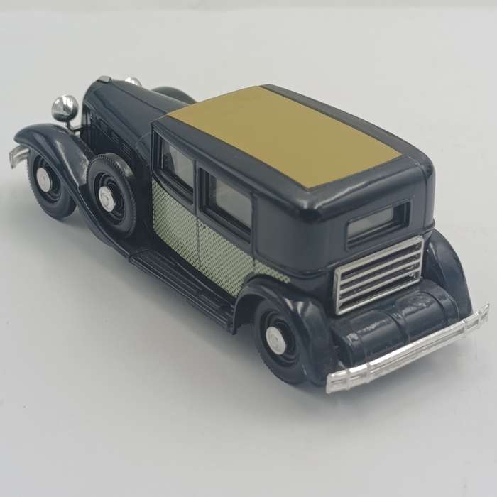 Solido 1934 Renault Reinastella Type RM-2 die-cast model car