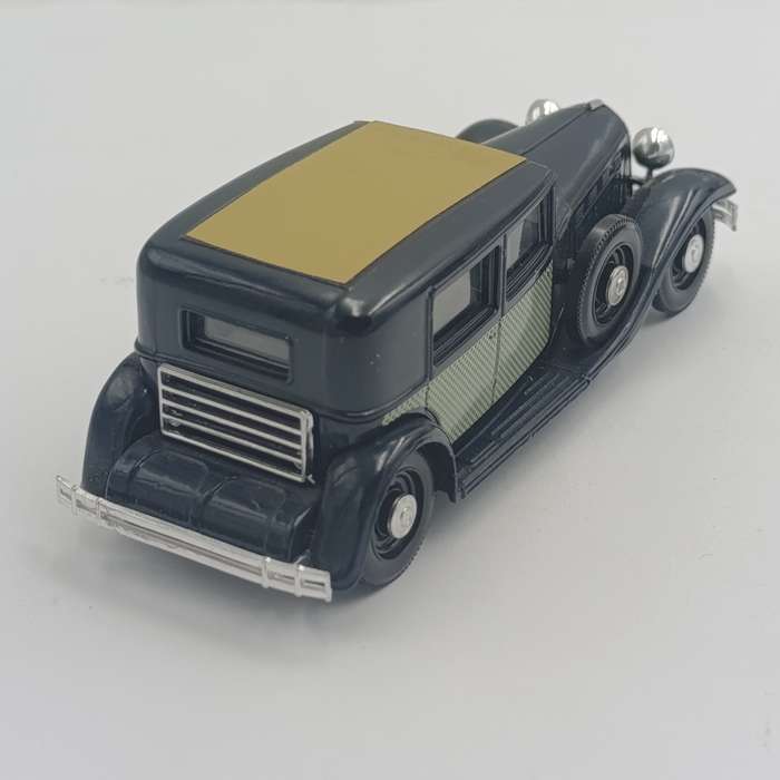 Solido 1934 Renault Reinastella Type RM-2 die-cast model car