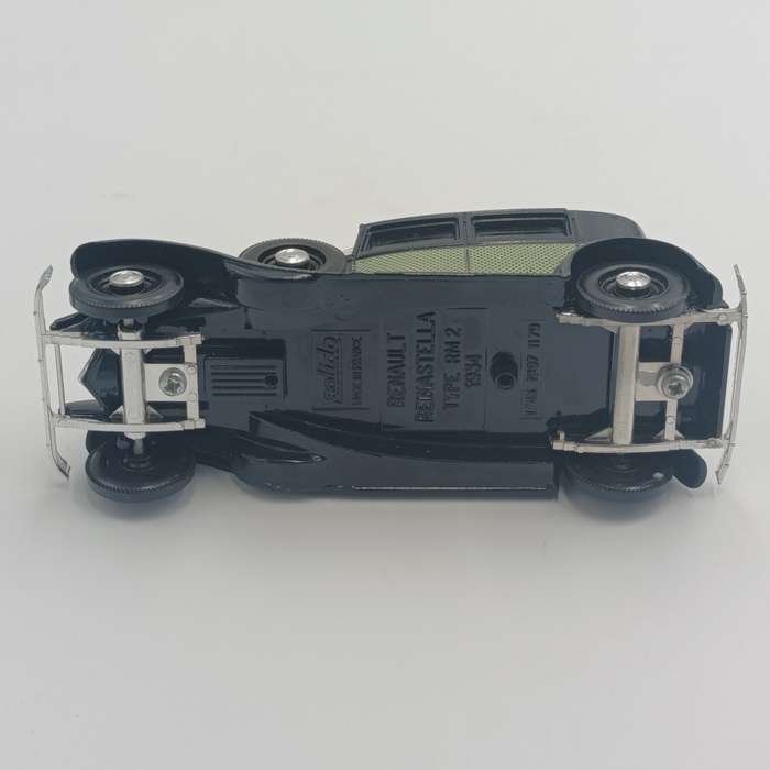 Solido 1934 Renault Reinastella Type RM-2 die-cast model car