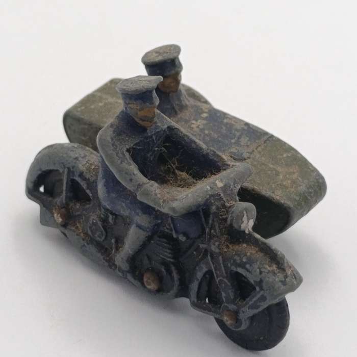 Meccano Dinky Toys 42B Police Motorcycle with sidecar