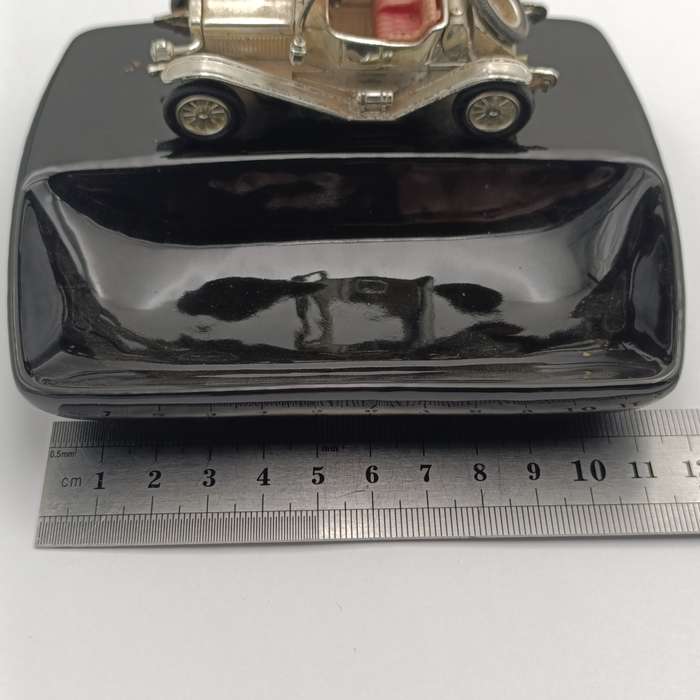 Lesley Matchbox Models of Yesteryear model car sweets bowl