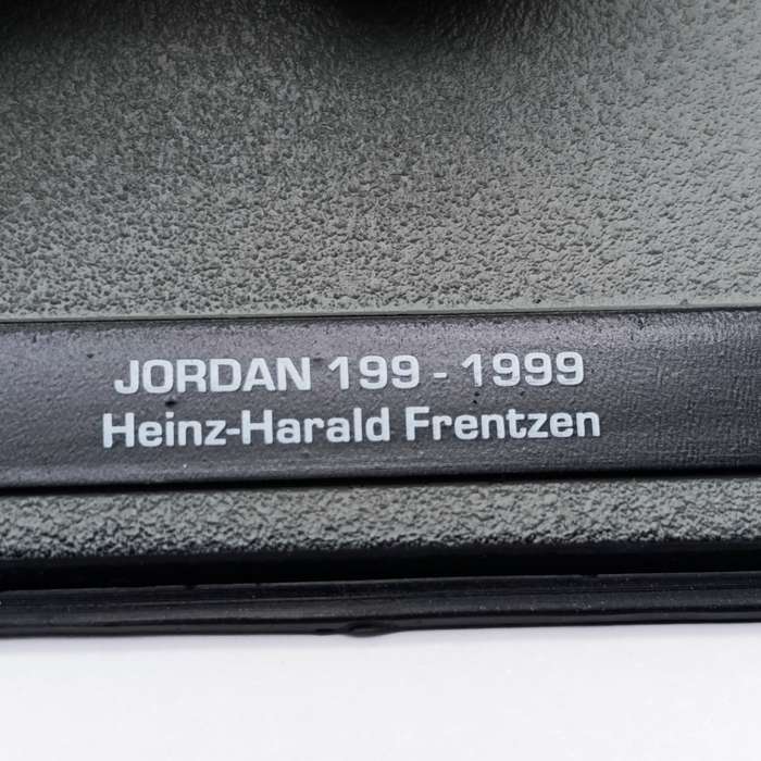 Formula 1 Jordan 199 die-cast racing model car - #8 Heinz-Harald Frentzen